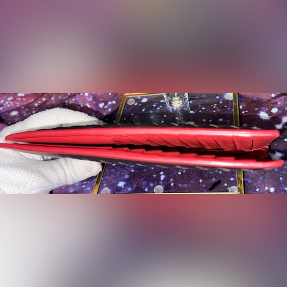 Bottega Veneta Intrecciato Leather Continental Wallet – Red Interior - Picture 8 of 11